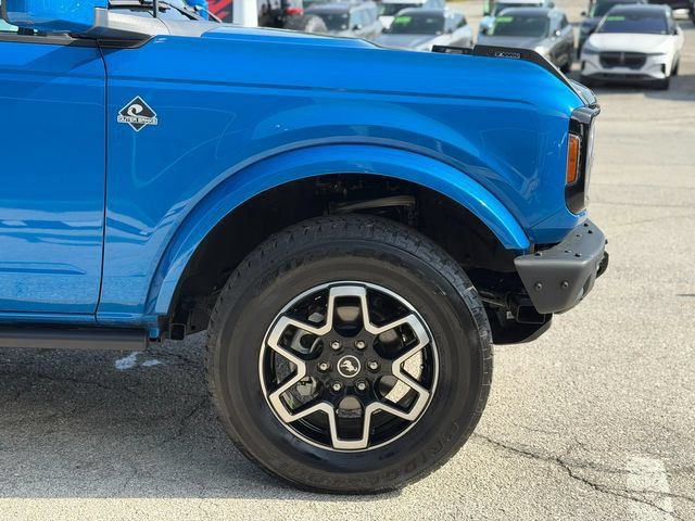 Used 2024 Ford Bronco Outer Banks AWD/4WD image 9