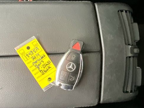 Used 2014 Mercedes-Benz E 350 4MATIC Sedan image 28