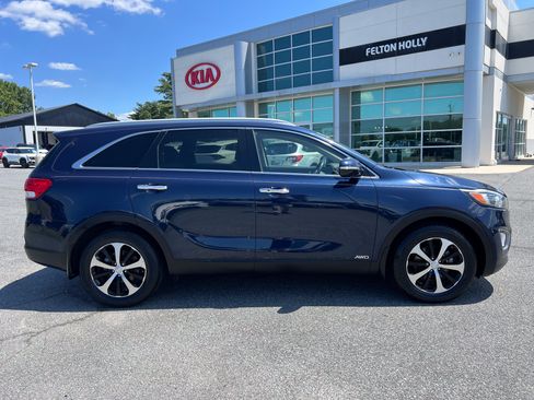 Used 2017 Kia Sorento EX AWD/4WD image 9