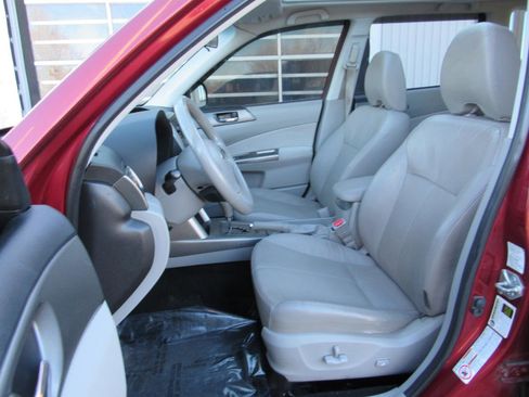 Used 2011 Subaru Forester 2.5XT Touring image 5