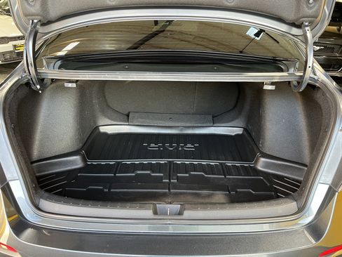 Used 2025 Honda Civic Sport image 22