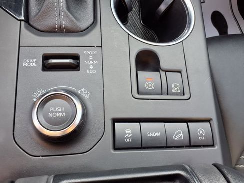 Used 2022 Toyota Highlander XSE image 19