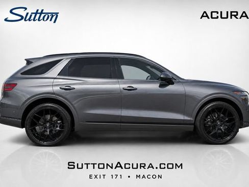 Used 2022 Genesis GV70 3.5T AWD/4WD image 3