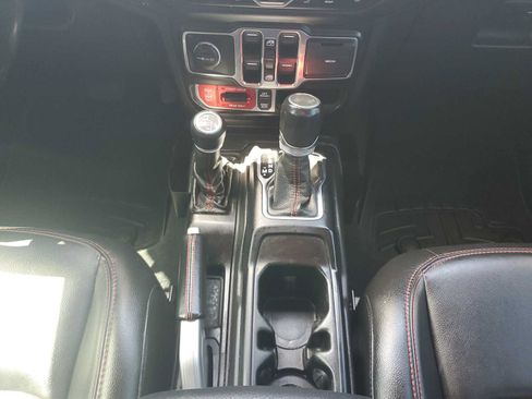 Used 2021 Jeep Wrangler Unlimited Rubicon AWD/4WD image 19
