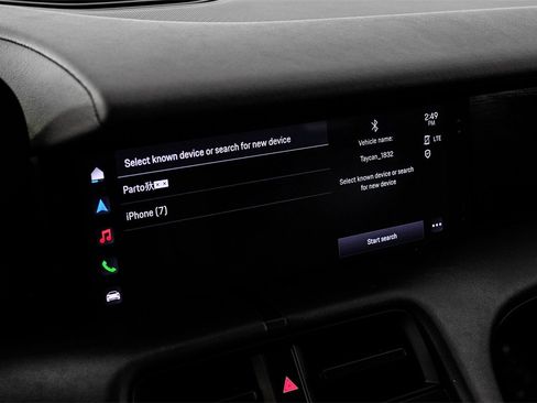 Used 2020 Porsche Taycan 4S image 29