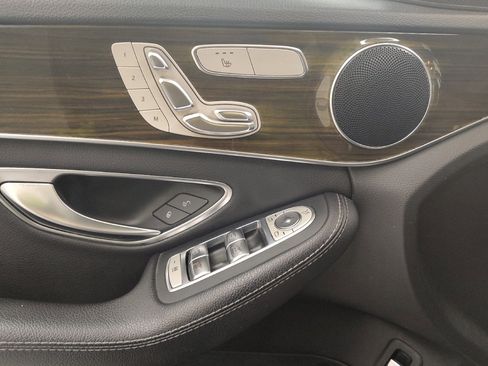 Used 2019 Mercedes-Benz C 300 4MATIC Sedan image 27