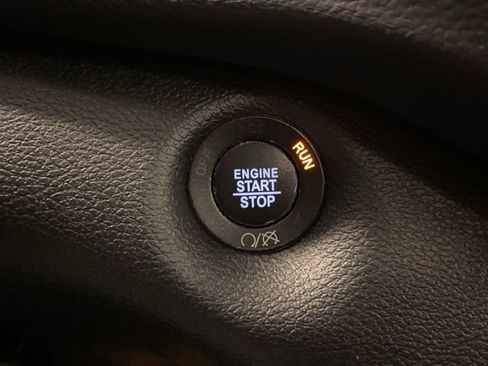 Used 2019 Jeep Cherokee Trailhawk w/ Comfort & Convenience Group image 20