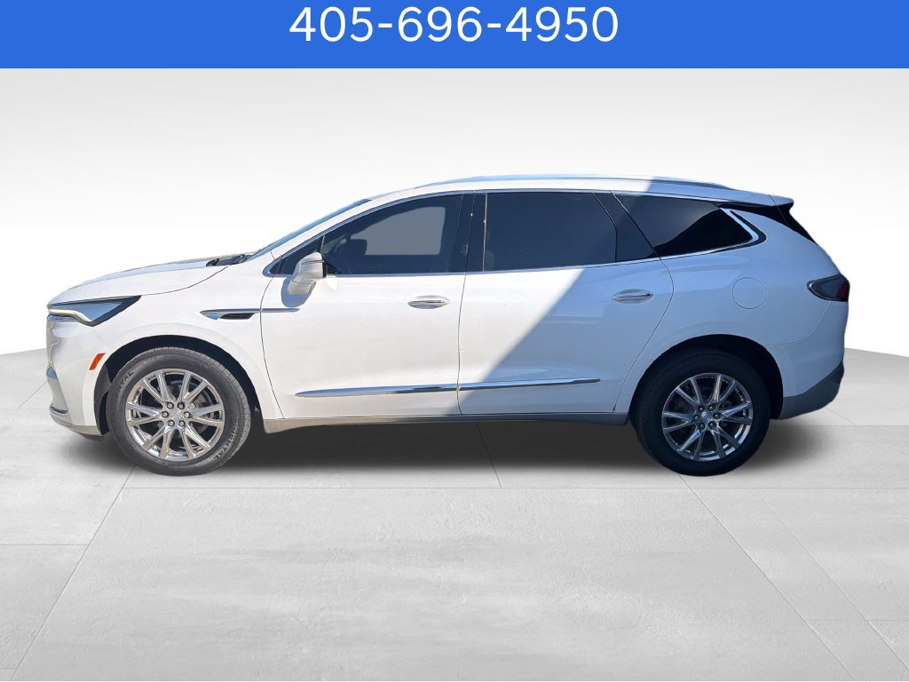 Used 2022 Buick Enclave Premium w/ Experience Buick Package AWD/4WD image 2