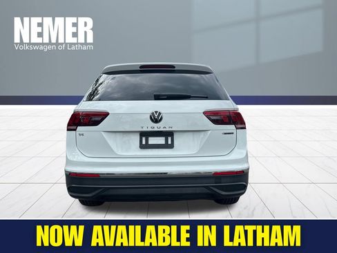 Certified 2024 Volkswagen Tiguan SE AWD/4WD image 3