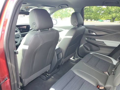 Used 2024 Buick Envista Preferred w/ Convenience I Package FWD image 30