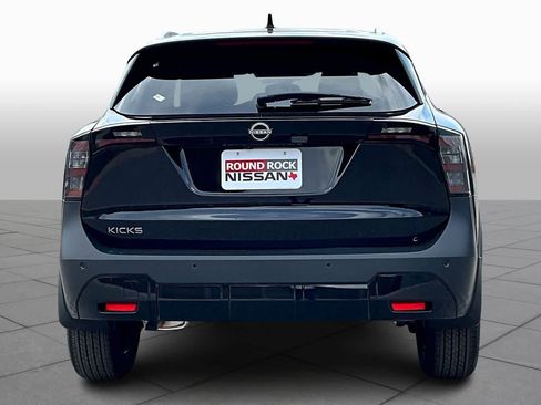 New 2026 Nissan Kicks SV image 4