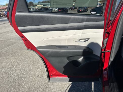 Used 2025 Hyundai Tucson SEL image 22