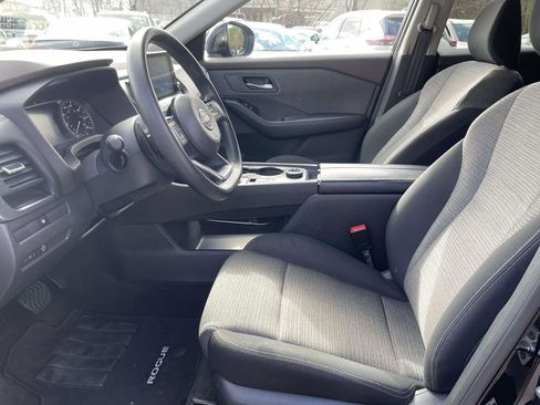 Used 2023 Nissan Rogue SV image 15