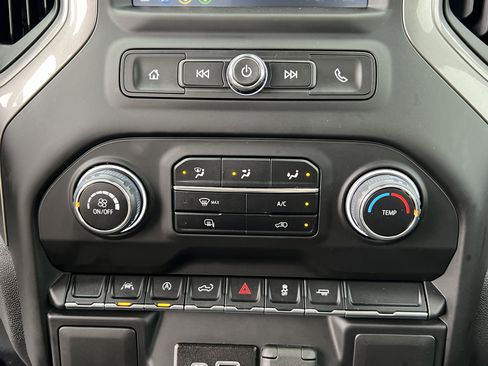 Used 2025 Chevrolet Silverado 1500 W/T image 23