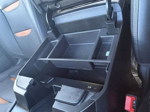 Used 2024 GMC Sierra 2500 AT4 w/ AT4 Premium Plus Package image 29