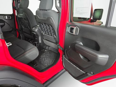 Used 2021 Jeep Wrangler Unlimited Rubicon AWD/4WD image 41