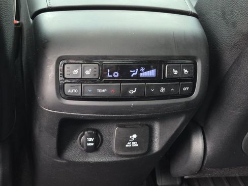 Used 2023 Hyundai Palisade Limited image 16