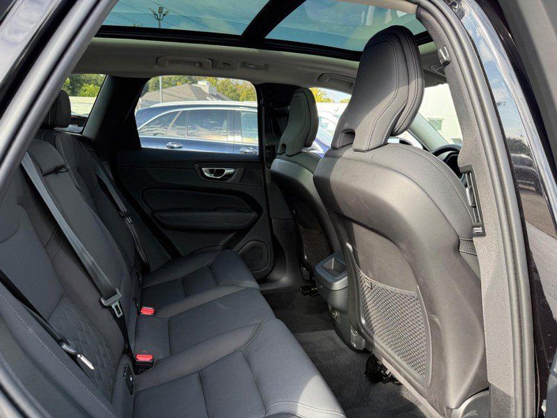 Used 2026 Volvo XC60 B5 Plus AWD/4WD image 11
