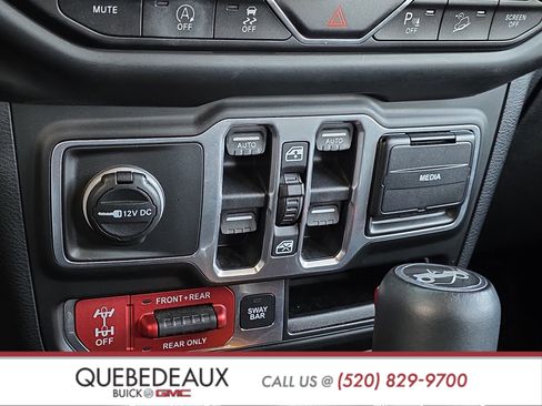 Used 2018 Jeep Wrangler Unlimited Rubicon AWD/4WD image 20