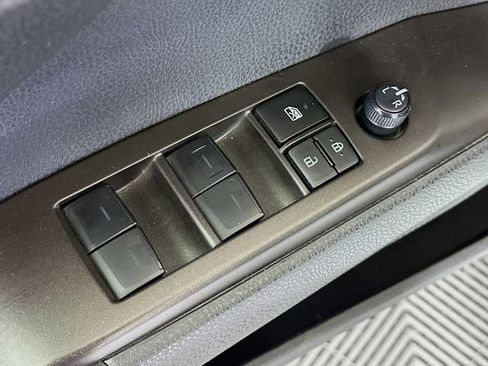 Certified 2023 Toyota Camry SE image 19