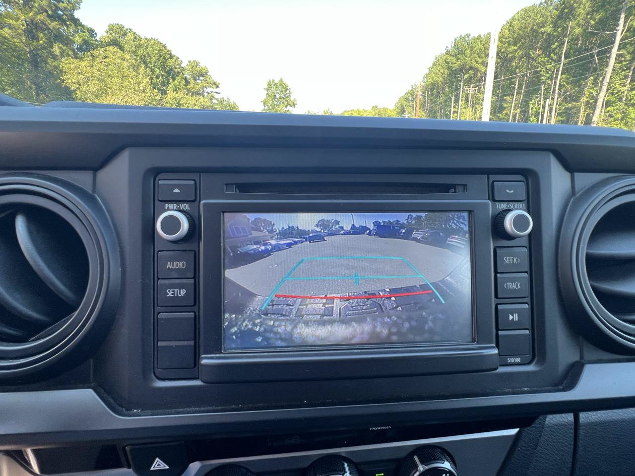 Used 2016 Toyota Tacoma SR RWD image 17