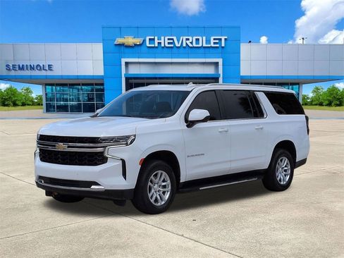 Used 2023 Chevrolet Suburban LS w/ Driver Alert Package AWD/4WD image 2