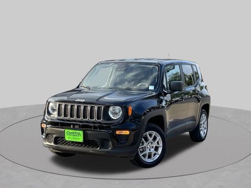 Used 2023 Jeep Renegade Latitude AWD/4WD image 9