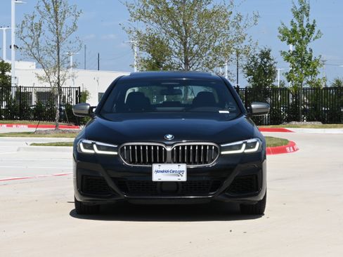 Used 2021 BMW M550i xDrive AWD/4WD image 3