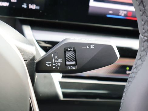 Certified 2025 BMW i5 xDrive40 w/ Premium Package image 37