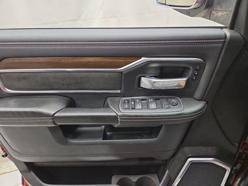 Used 2022 RAM 2500 Laramie AWD/4WD image 22