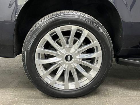 Certified 2023 Cadillac Escalade ESV Premium Luxury image 12