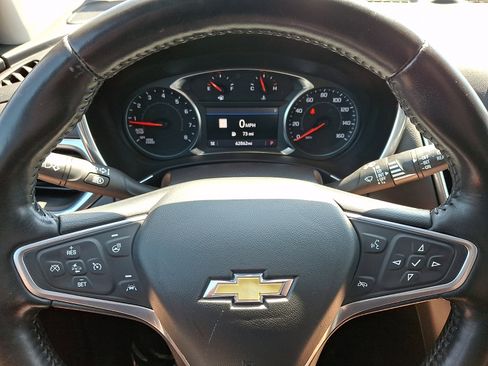 Used 2022 Chevrolet Equinox LT image 18