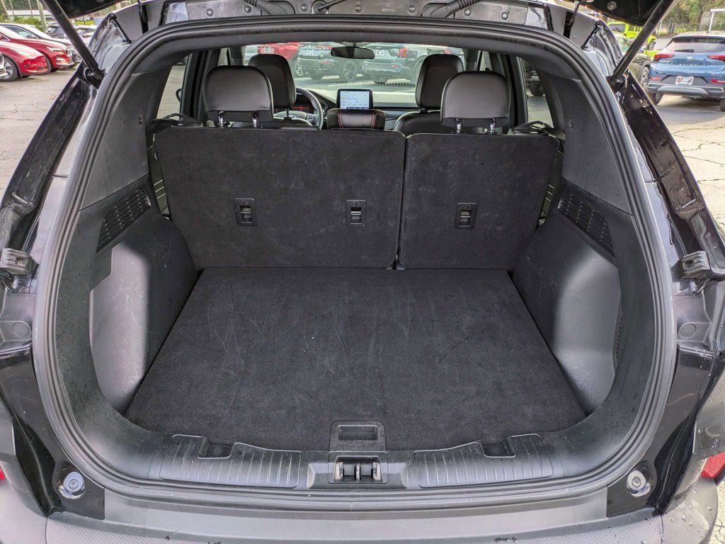 Used 2025 Ford Escape ST-Line FWD image 13