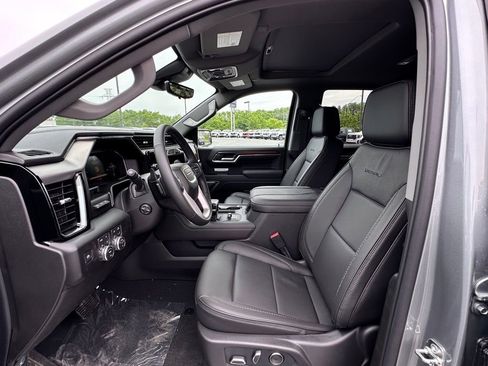 New 2026 GMC Sierra 1500 Denali w/ Denali Reserve Package AWD/4WD image 16