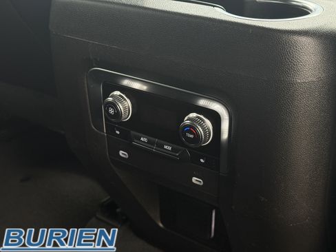 Used 2021 GMC Yukon AT4 image 26