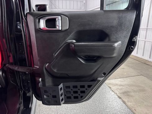 Used 2022 Jeep Gladiator Sport AWD/4WD image 45