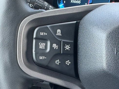 New 2025 Ford Bronco Badlands image 8