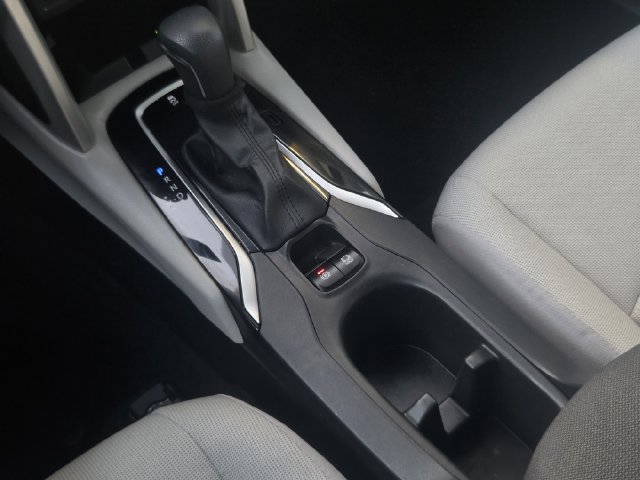 Used 2024 Toyota Corolla Cross LE FWD image 18