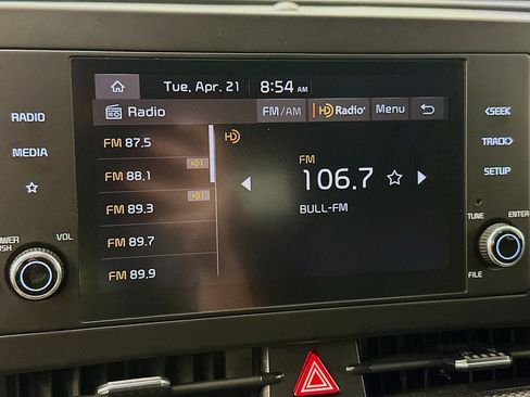 Used 2025 Kia Sportage LX image 21