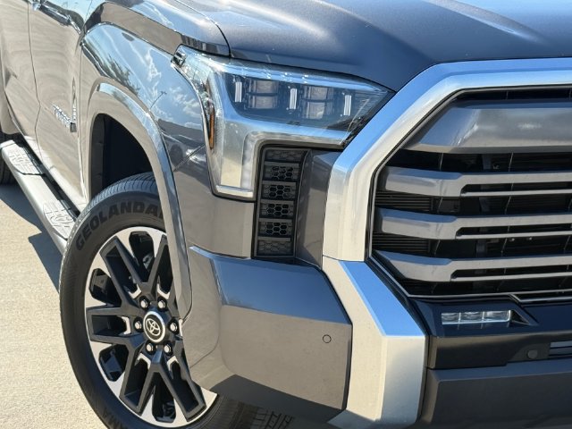 Used 2024 Toyota Tundra Limited AWD/4WD image 4
