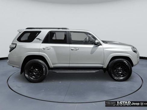 Used 2024 Toyota 4Runner TRD Off-Road Premium w/ Moonroof Package AWD/4WD image 4