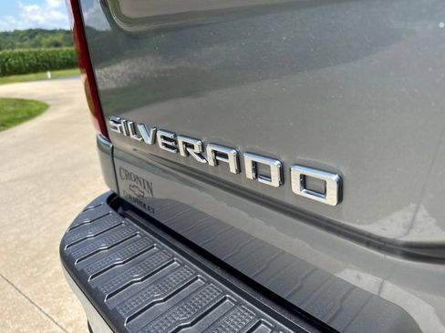 Used 2024 Chevrolet Silverado 2500 LT w/ Convenience Package AWD/4WD image 14