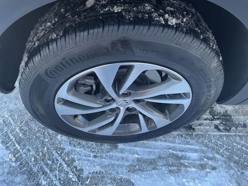 Used 2023 Buick Envision Essence AWD/4WD image 16