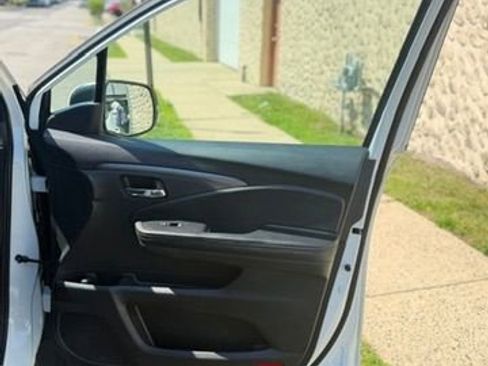 Used 2021 Honda Pilot Special Edition image 31