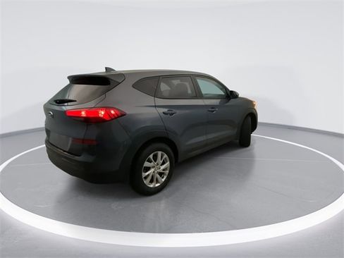 Used 2021 Hyundai Tucson SE image 4