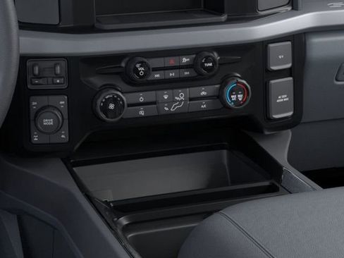 New 2026 Ford F250 XLT w/ FX4 Off-Road Package image 15