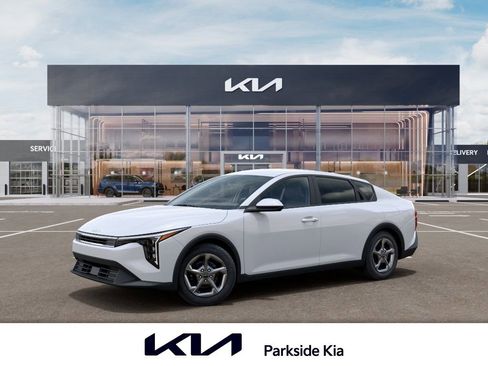 New 2026 Kia K4 FWD image 3