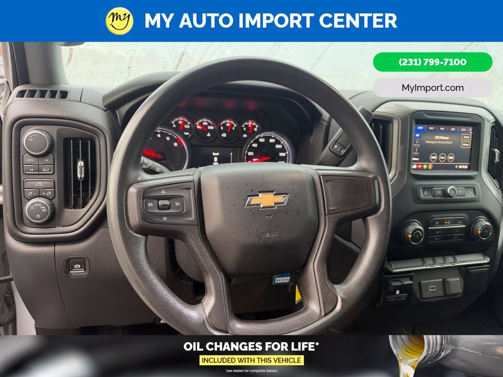 Used 2020 Chevrolet Silverado 1500 Custom w/ Custom Value Package AWD/4WD image 9