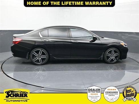 Used 2017 Honda Accord Sport image 6