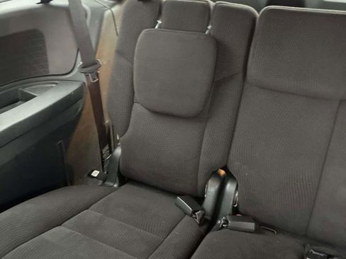 Used 2015 Dodge Grand Caravan SE w/ Quick Order Package 29E SE image 3